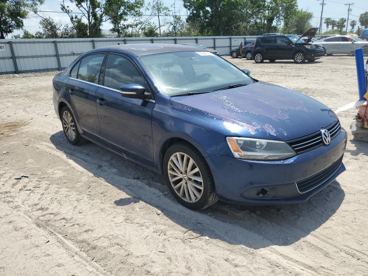 3VWLX7AJ6BM027824 2011 Volkswagen Jetta Sel