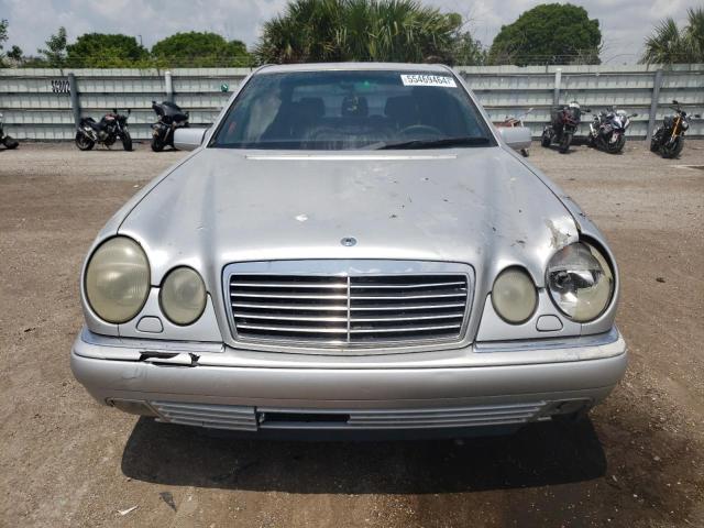 1998 Mercedes-Benz E 320 VIN: WDBJF65F1WA637855 Lot: 55469464