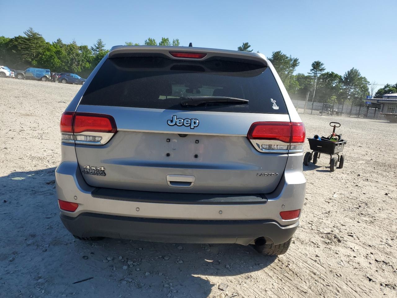 1C4RJFAG0LC168985 2020 Jeep Grand Cherokee Laredo