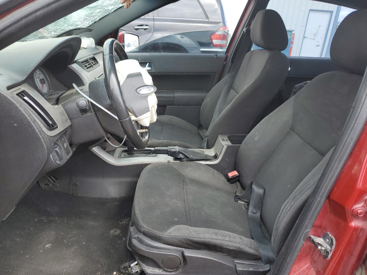 1FAHP3GN7AW185301 2010 Ford Focus Ses