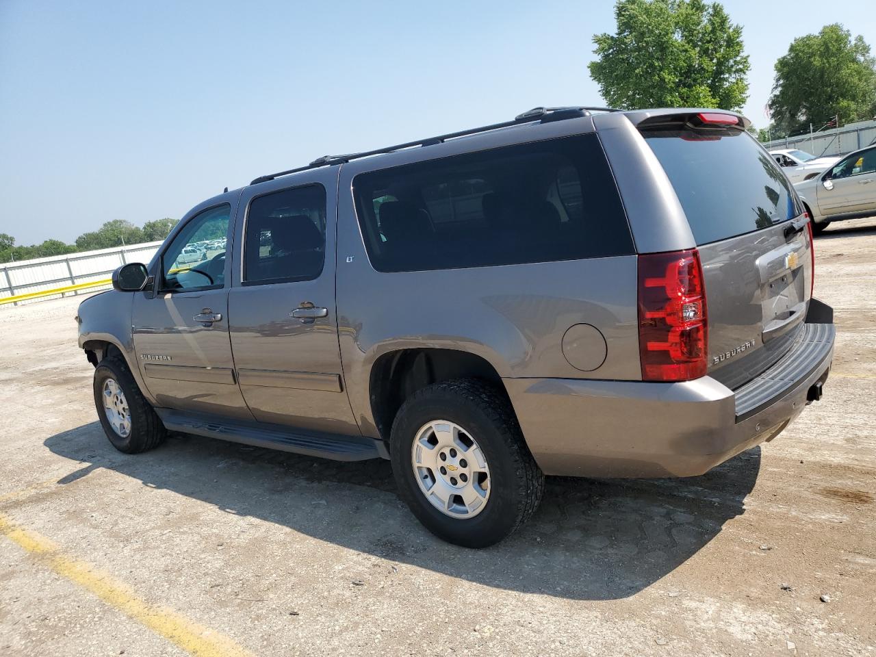 2013 Chevrolet Suburban K1500 Lt vin: 1GNSKJE7XDR115065