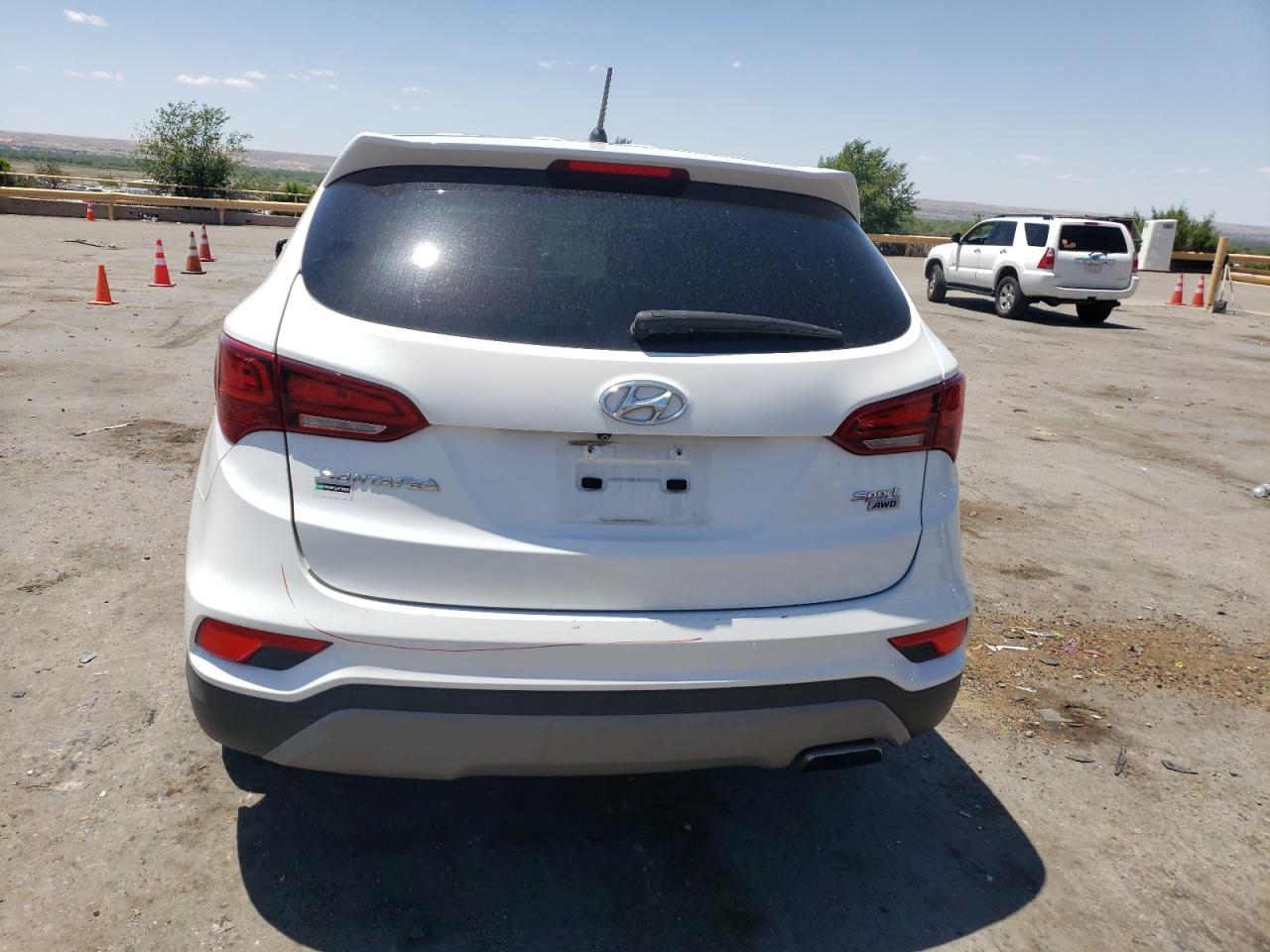 2018 Hyundai Santa Fe Sport vin: 5NMZTDLB7JH089294