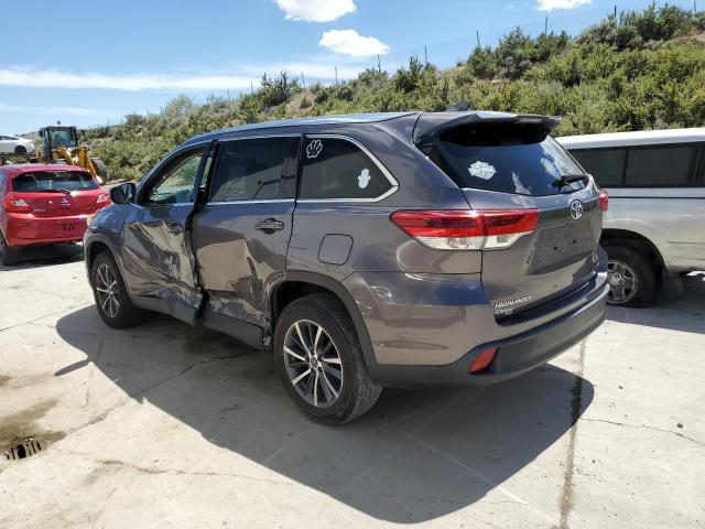 VIN 5TDKZRFH4KS560166 2019 Toyota Highlander, SE no.2