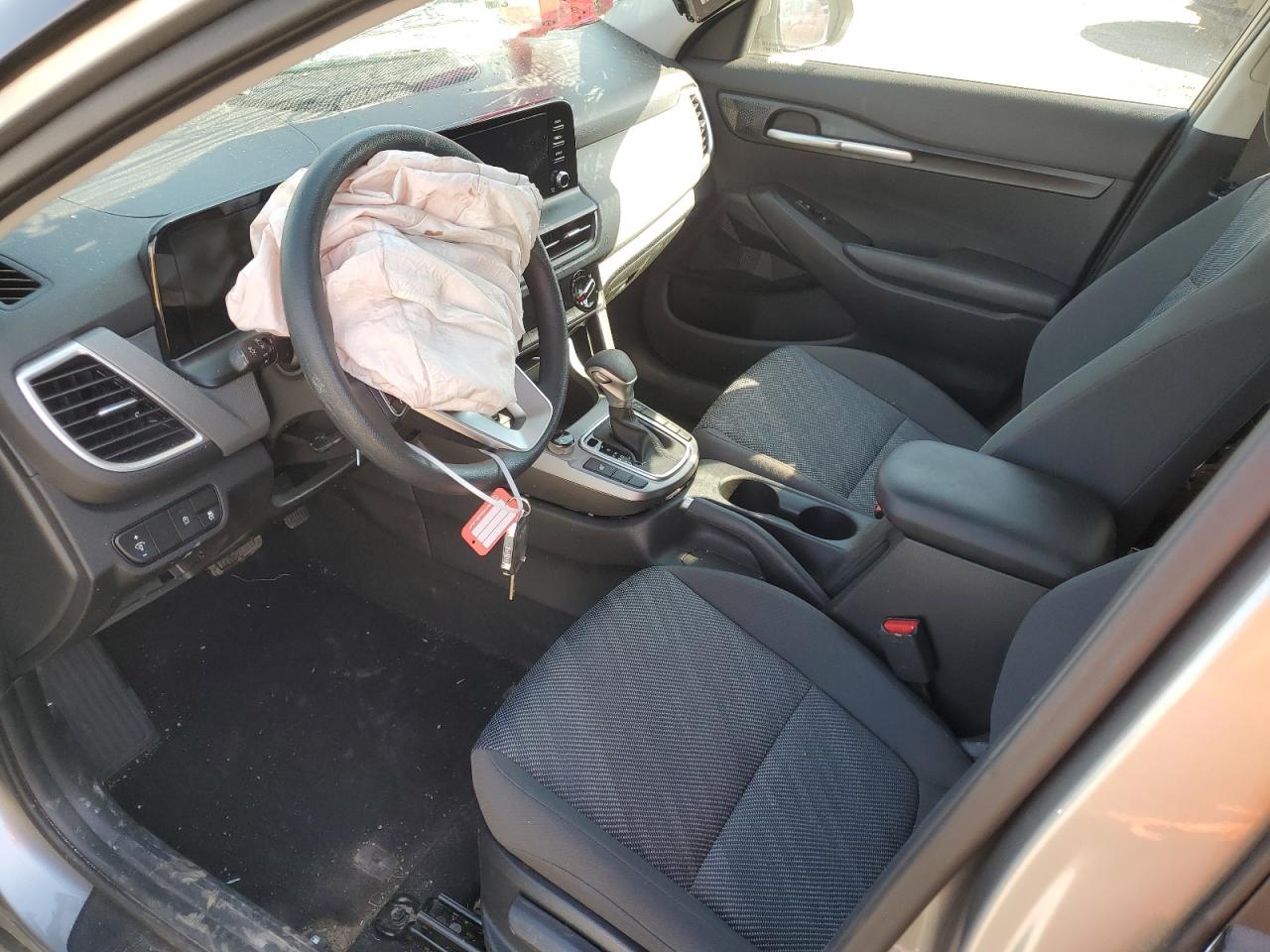 KNDEPCAA1R7535238 2024 Kia Seltos Lx