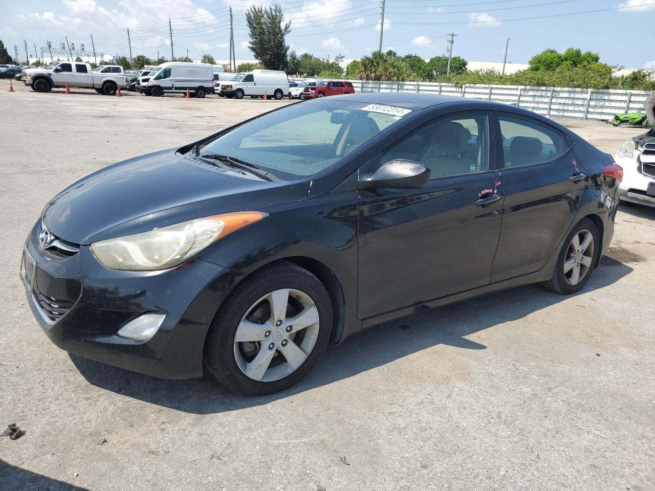 KMHDH4AE8DU880712 2013 Hyundai Elantra Gls