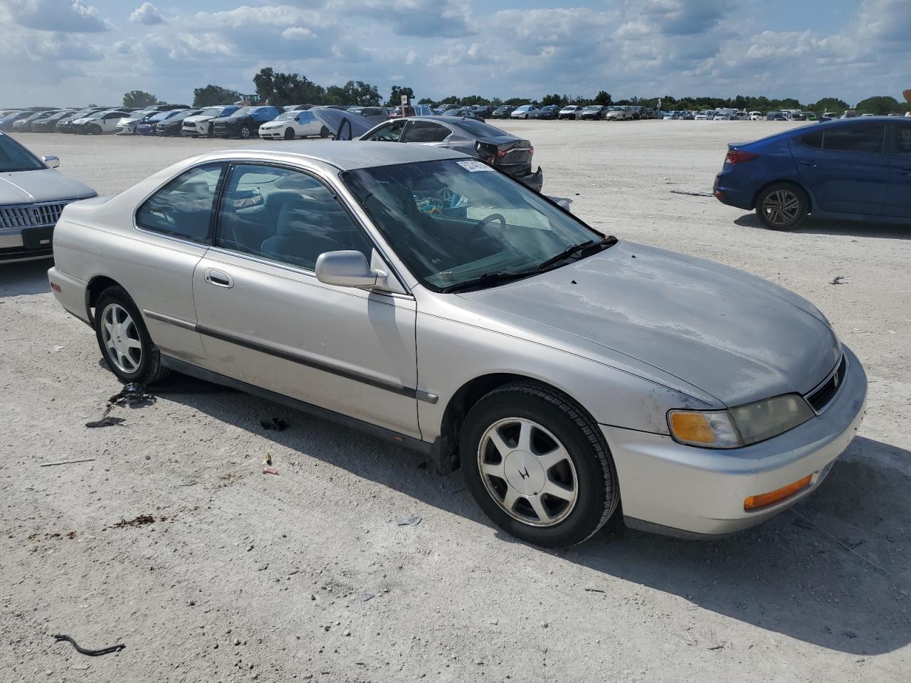 1HGCD7232TA022812 1996 Honda Accord Lx