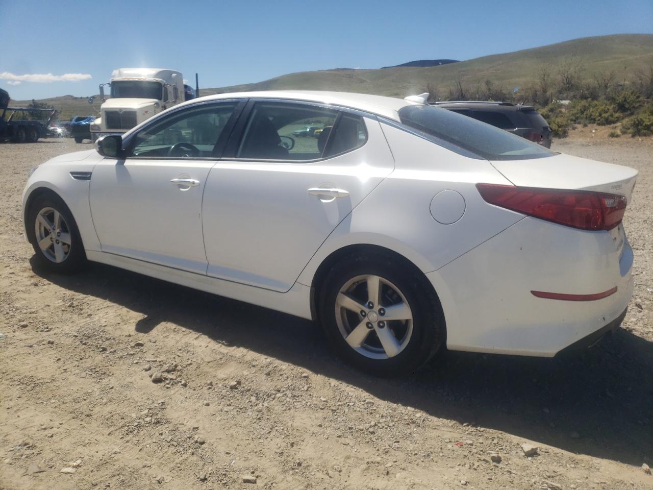 KNAGM4A78F5633554 2015 Kia Optima Lx