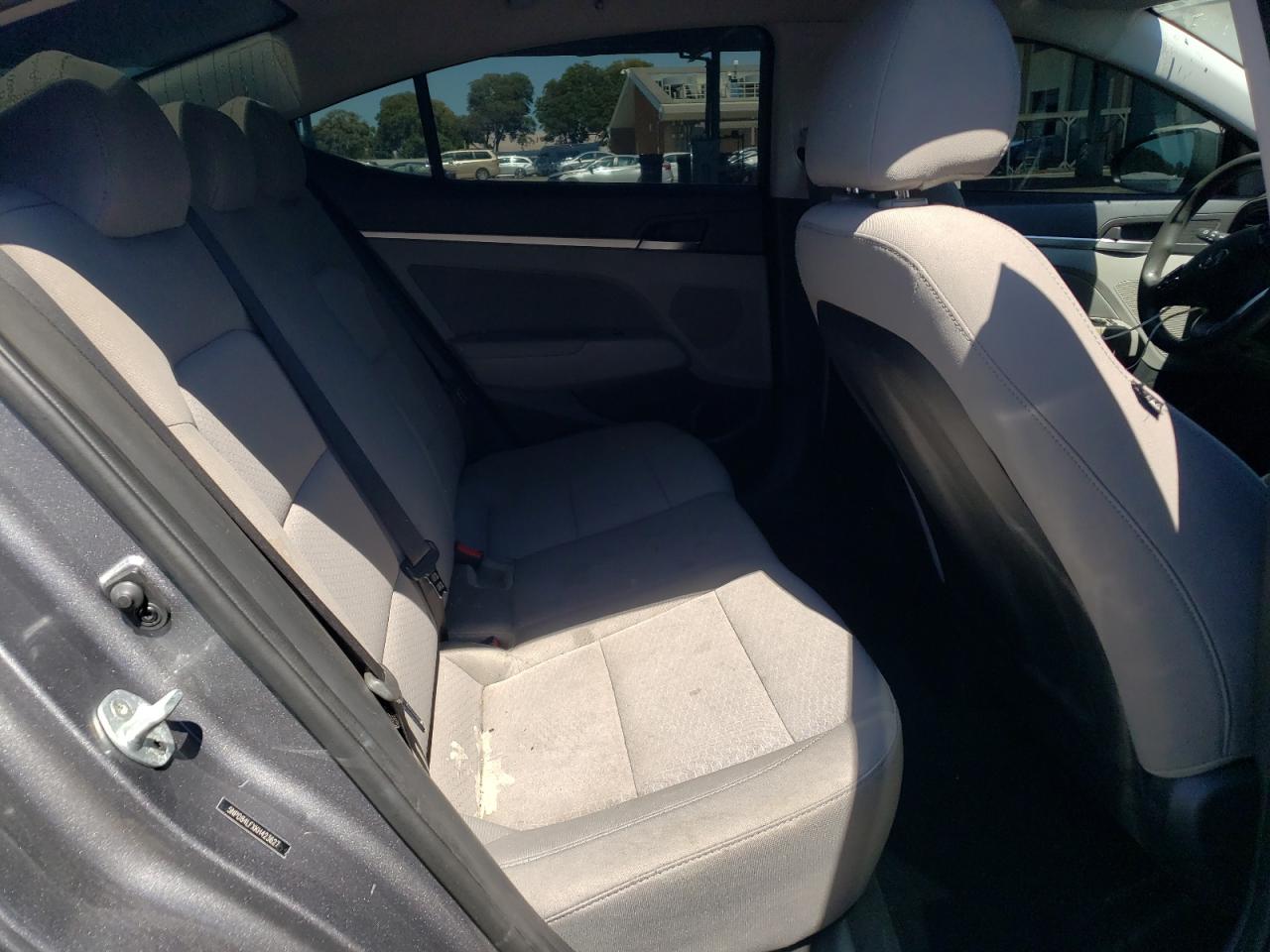 5NPD84LFXKH423627 2019 Hyundai Elantra Sel