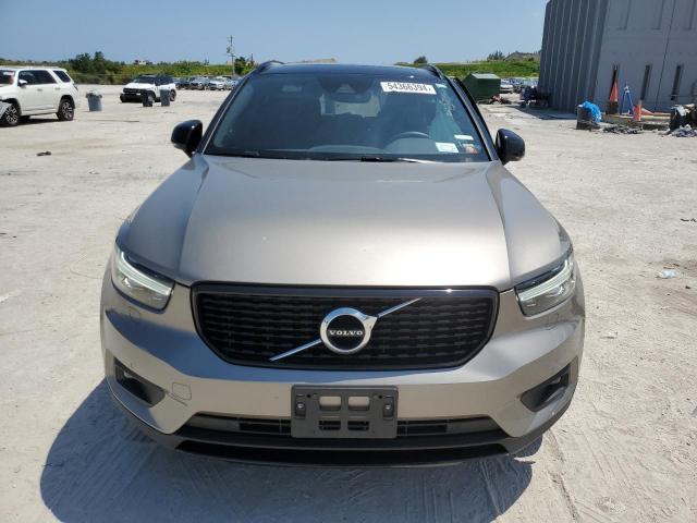 2022 Volvo Xc40 T5 R-Design VIN: YV4162UM1N2784399 Lot: 54366394