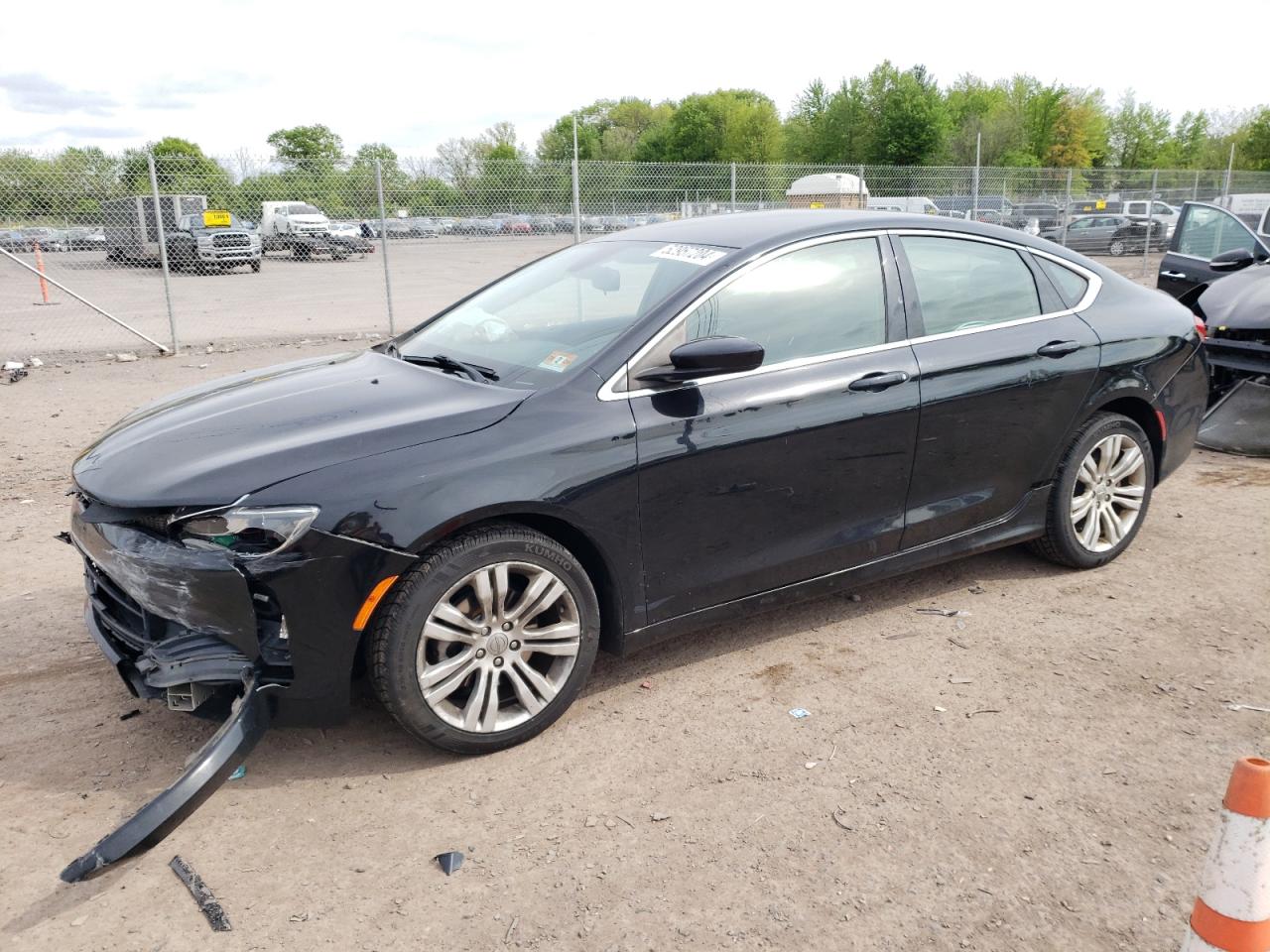 1C3CCCAB5FN568623 2015 Chrysler 200 Limited