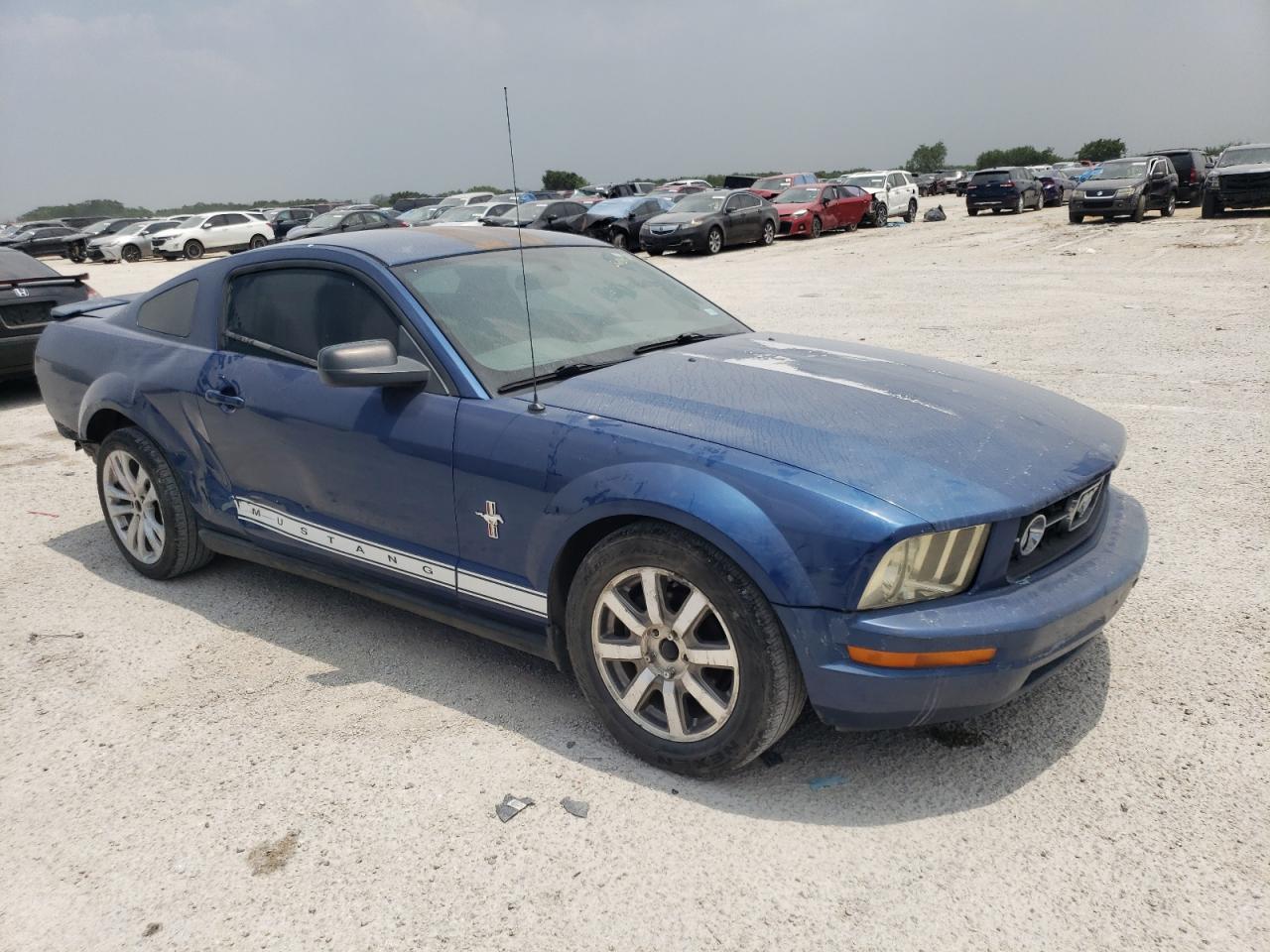 1ZVHT80N285150935 2008 Ford Mustang