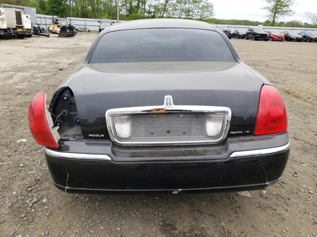 1LNHM81W37Y613147 2007 Lincoln Town Car Signature