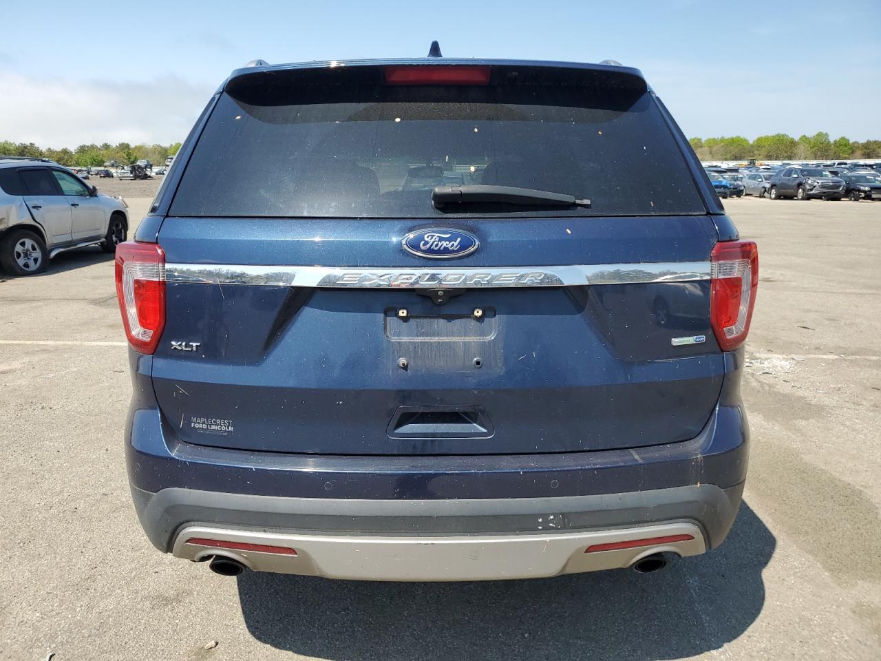 1FM5K8DH2HGD73960 2017 Ford Explorer Xlt