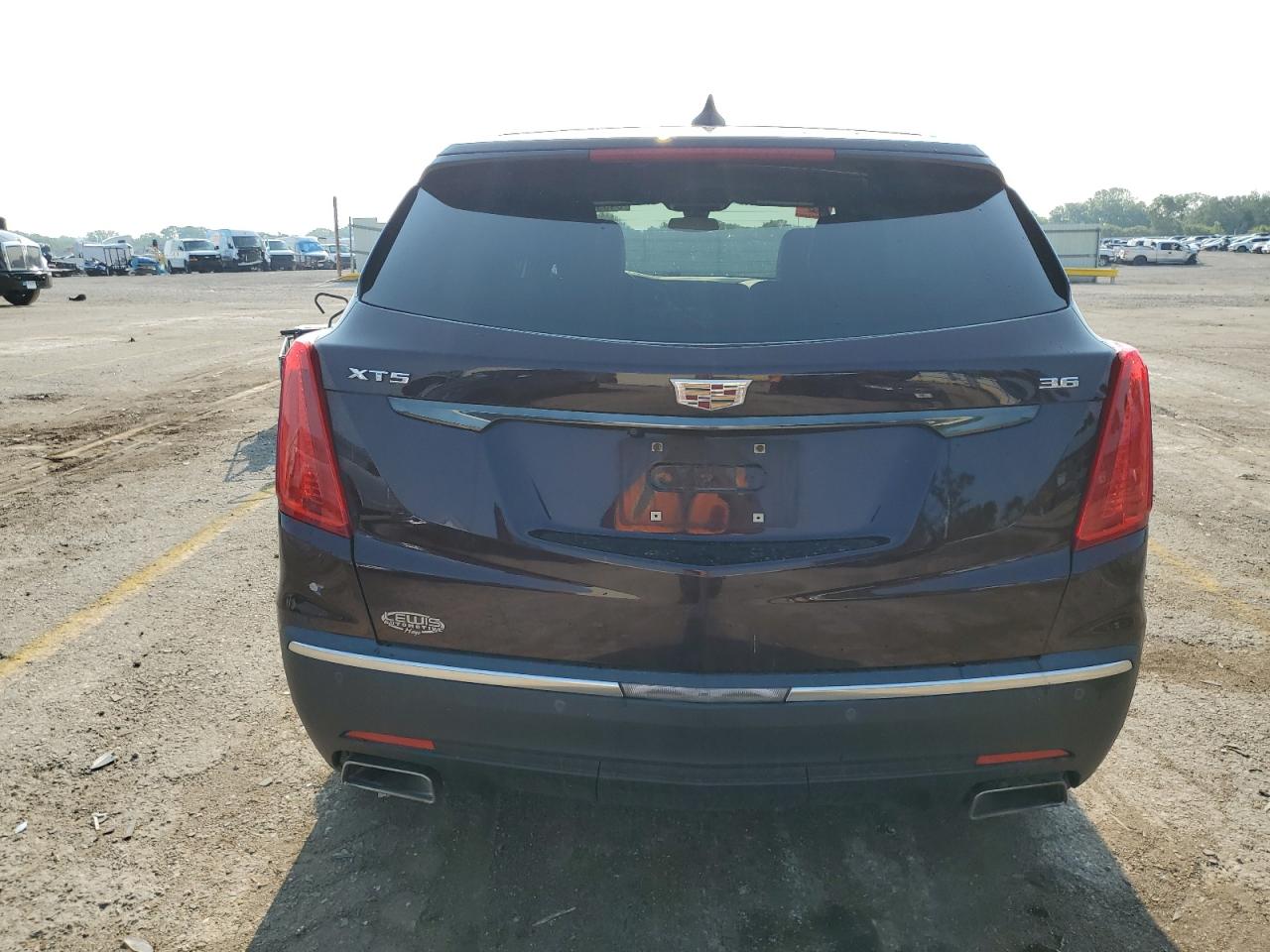 1GYKNCRS5HZ229078 2017 Cadillac Xt5 Premium Luxury