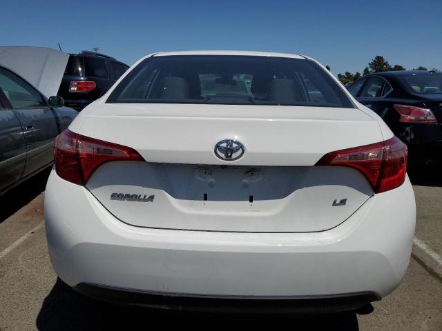 2018 Toyota Corolla L VIN: 5YFBURHE5JP851056 Lot: 54172914