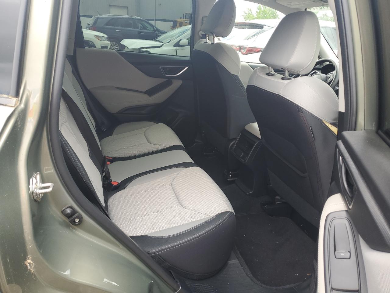 JF2SKADC1LH420564 2020 Subaru Forester