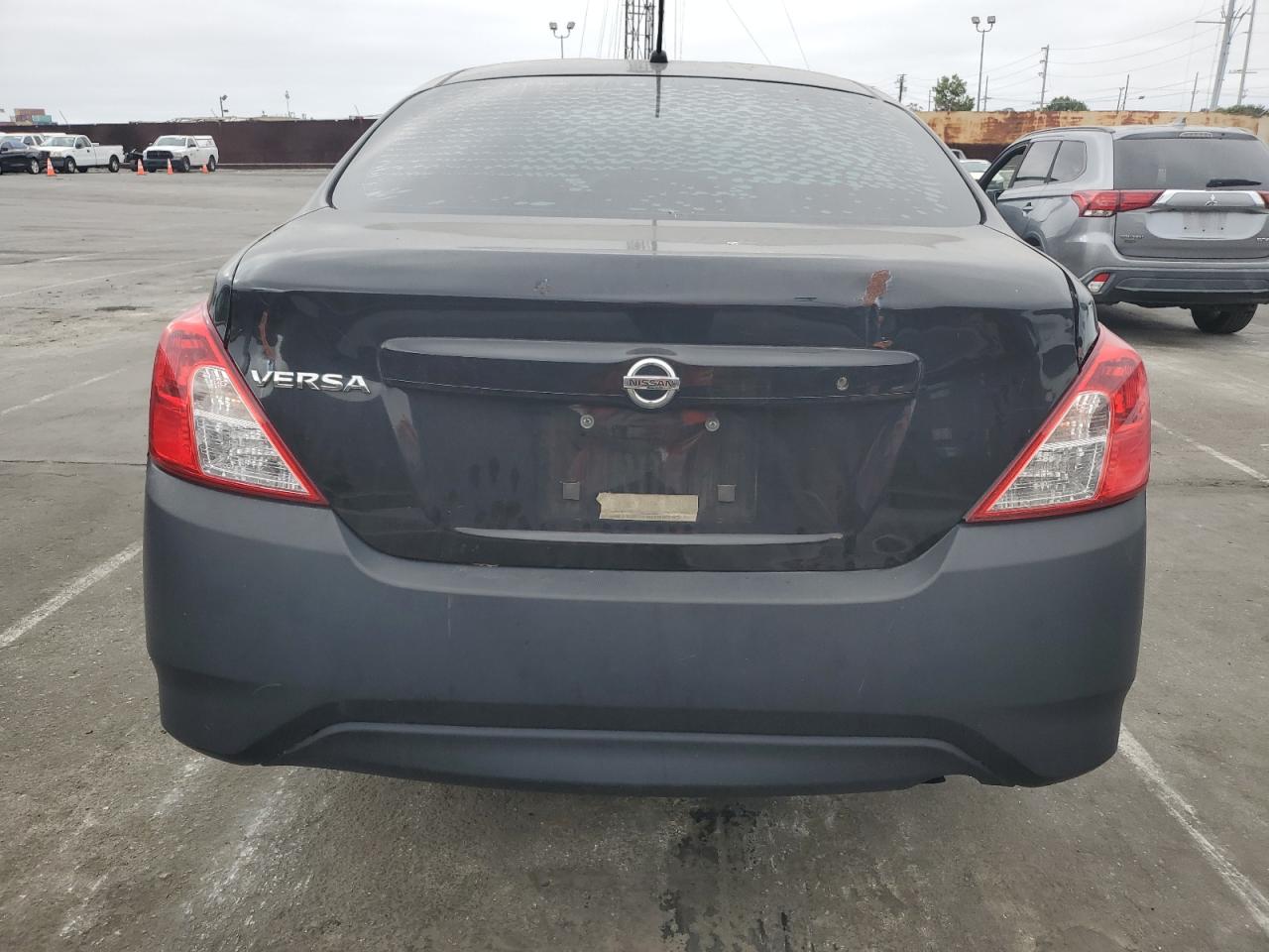 3N1CN7AP4FL956387 2015 Nissan Versa S