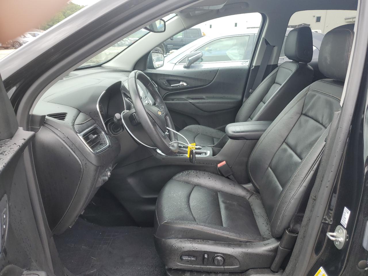 2GNAXNEV3M6142073 2021 Chevrolet Equinox Premier