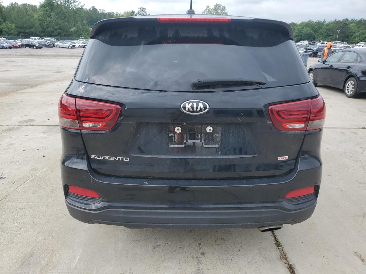 2019 Kia Sorento L vin: 5XYPG4A35KG521156