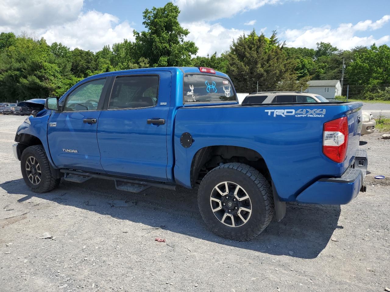 5TFDY5F11HX645749 2017 Toyota Tundra Crewmax Sr5