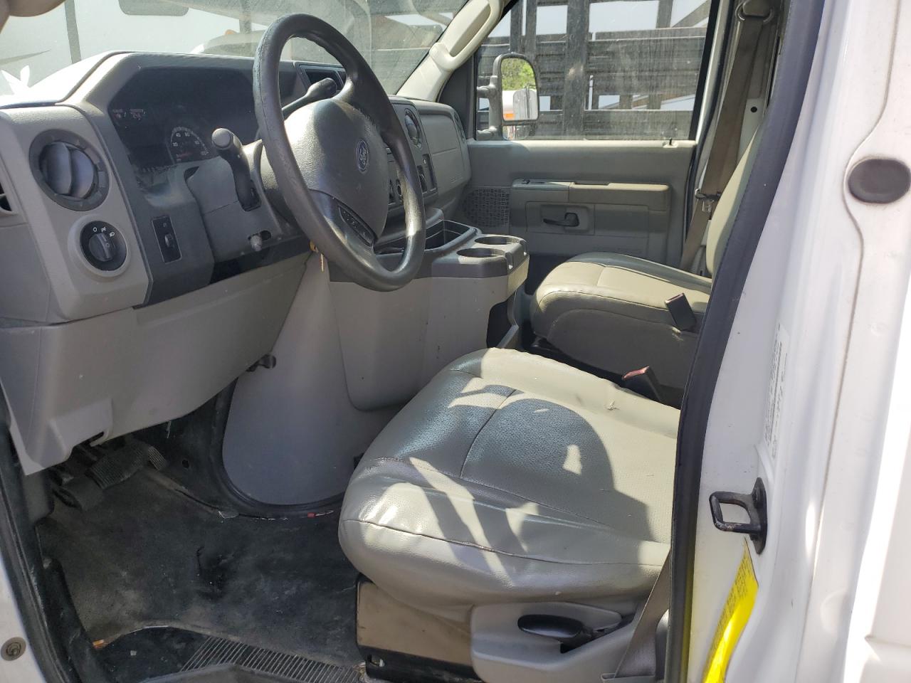 1FDWE3FL9DDA63820 2013 Ford Econoline E350 Super Duty Cutaway Van