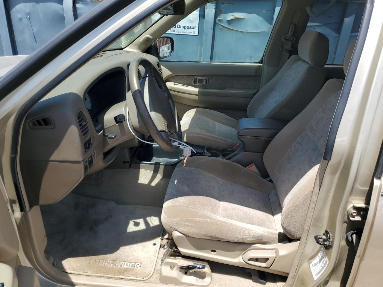 JN8AR07S7XW368415 1999 Nissan Pathfinder Le