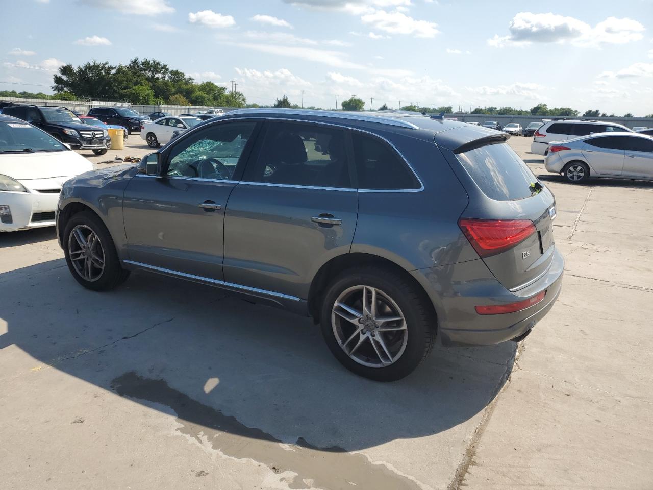 WA1C2AFP1HA086775 2017 Audi Q5 Premium