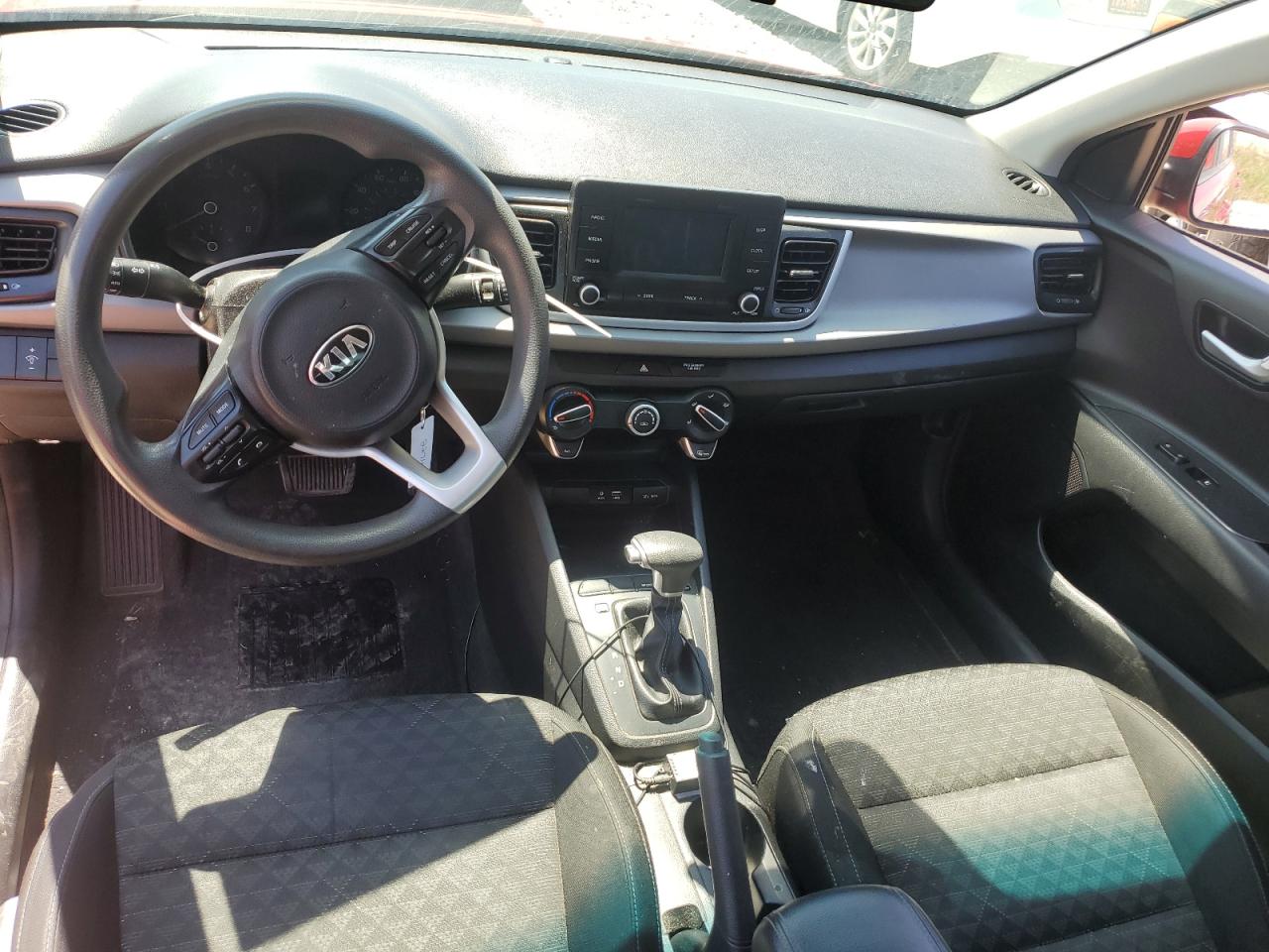 3KPA24AB3JE047697 2018 Kia Rio Lx