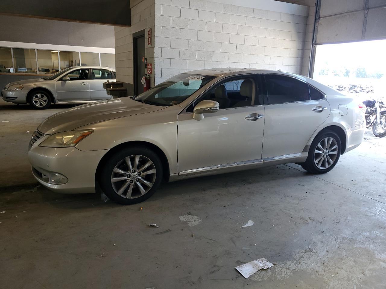 JTHBK1EG0B2416831 2011 Lexus Es 350