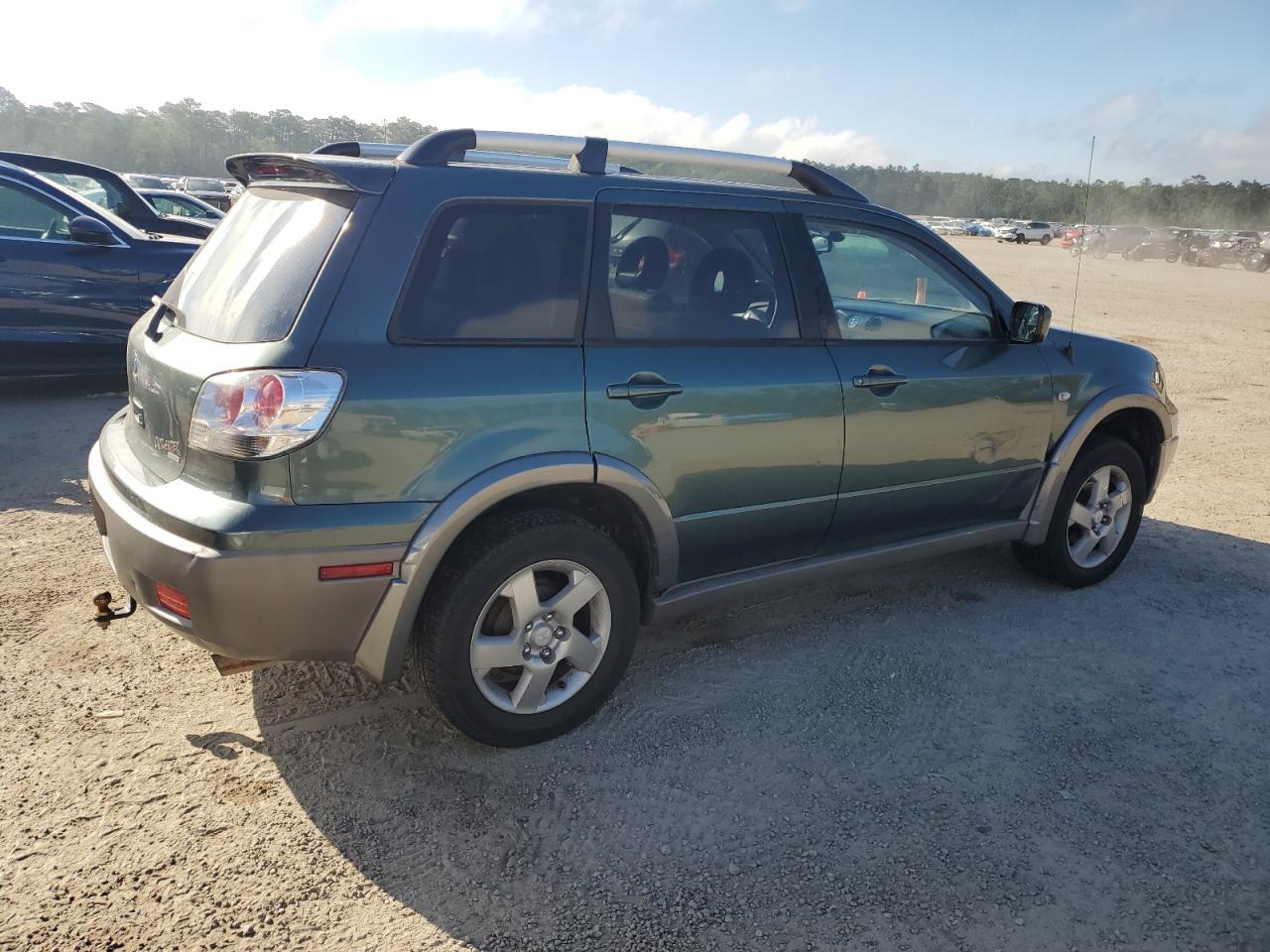 JA4LZ41G43U081890 2003 Mitsubishi Outlander Xls