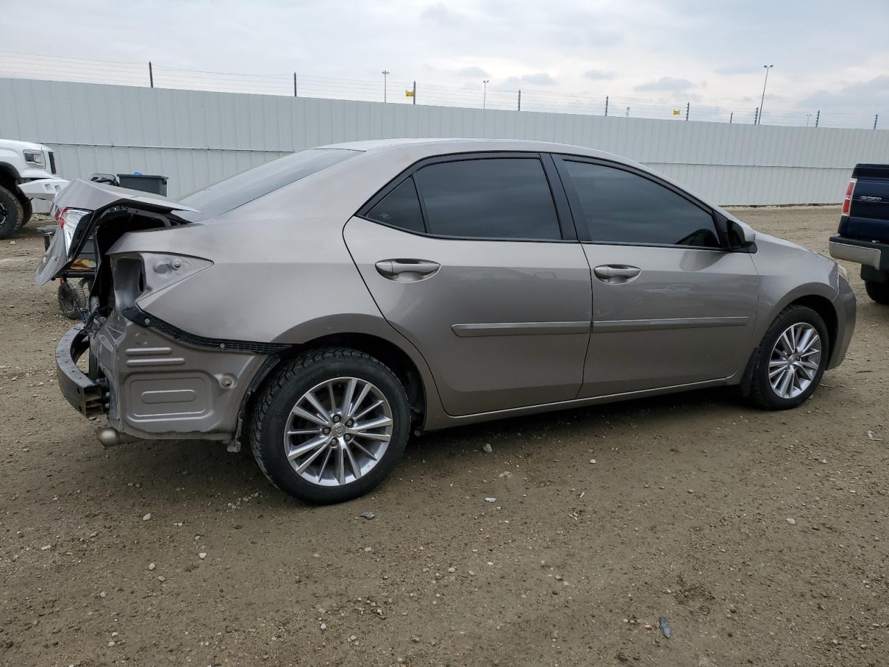 2T1BURHE9FC324094 2015 Toyota Corolla L