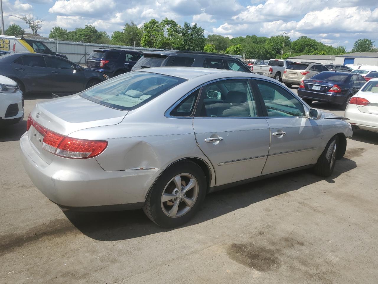 KMHFC46F76A136936 2006 Hyundai Azera Se