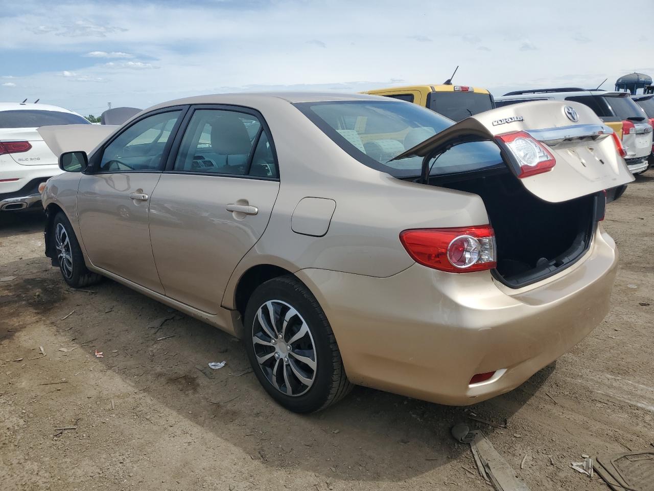 2T1BU4EE8CC819065 2012 Toyota Corolla Base