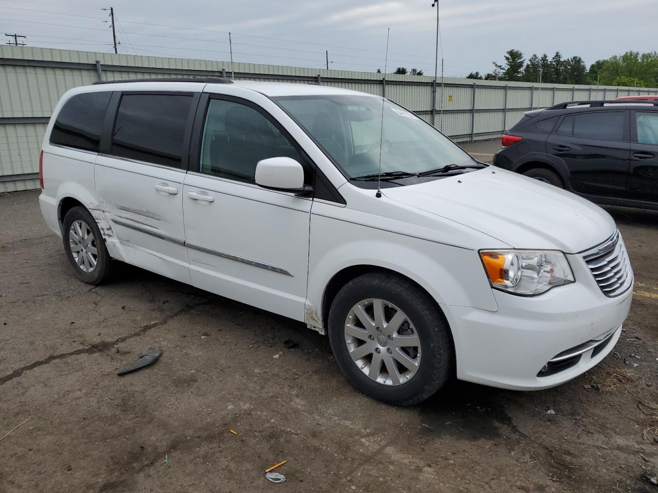 2C4RC1BG9ER382864 2014 Chrysler Town & Country Touring