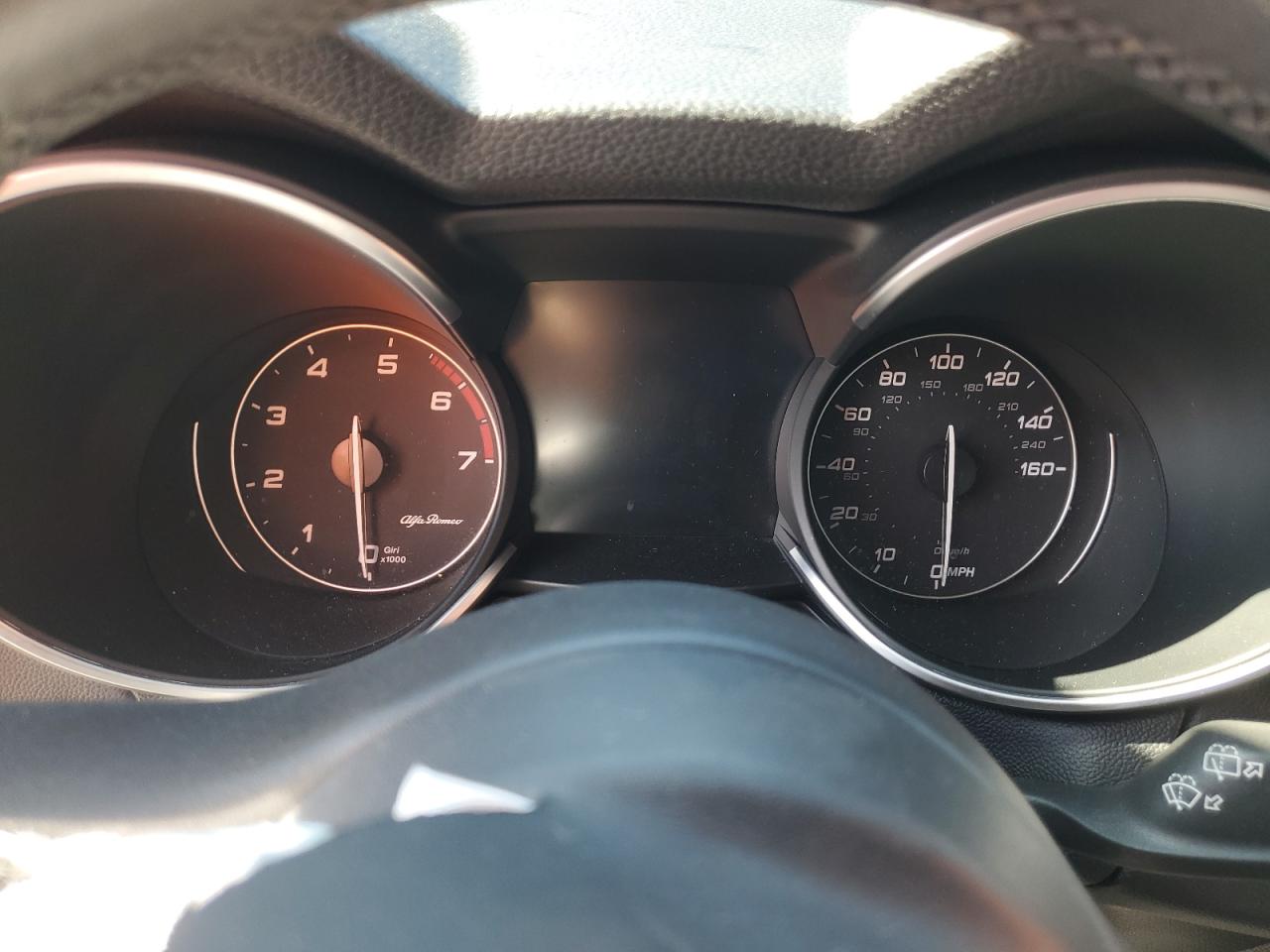 ZASFAKBN9J7B60115 2018 Alfa Romeo Stelvio Ti