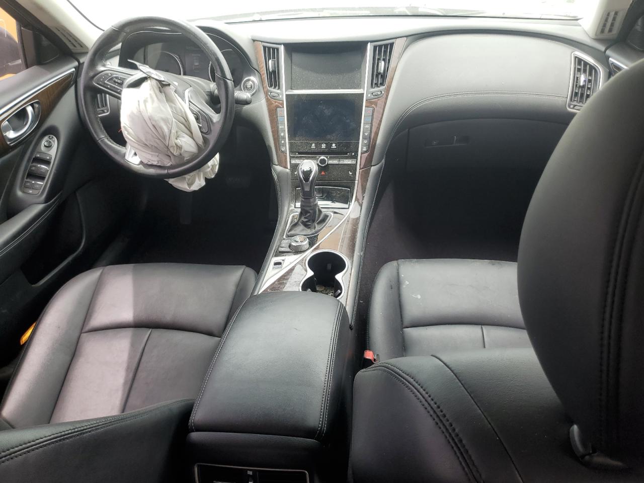 JN1EV7AP7JM356633 2018 Infiniti Q50 Luxe