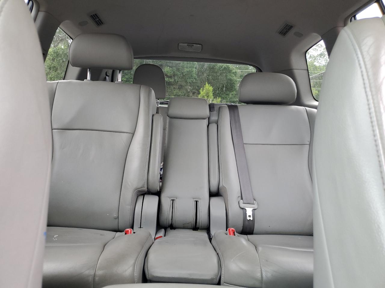 5TDZA3EH8CS029901 2012 Toyota Highlander Base