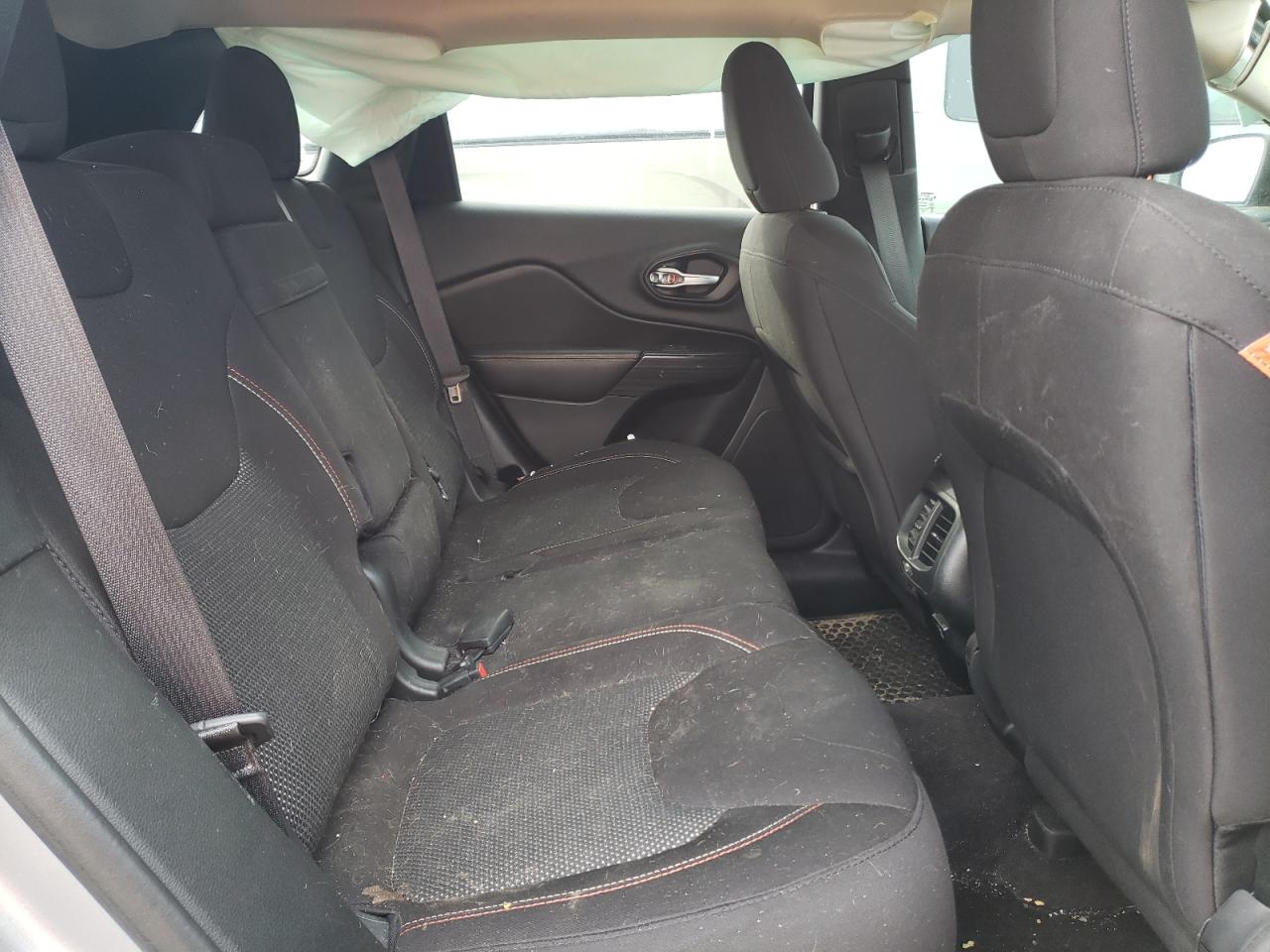 1C4PJMCS9GW339928 2016 Jeep Cherokee Latitude