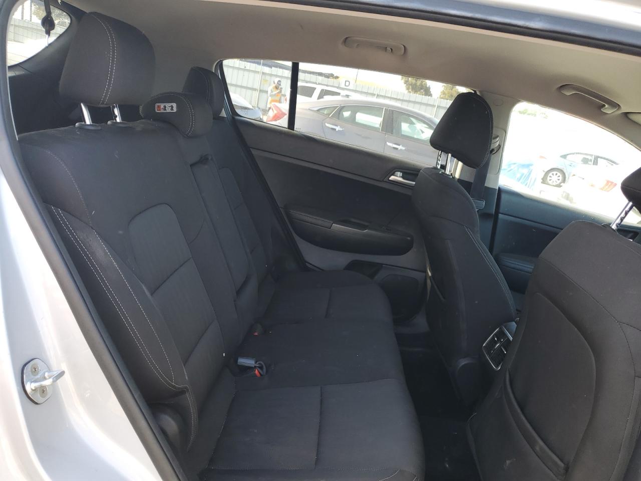 KNDPM3AC9H7098395 2017 Kia Sportage Lx