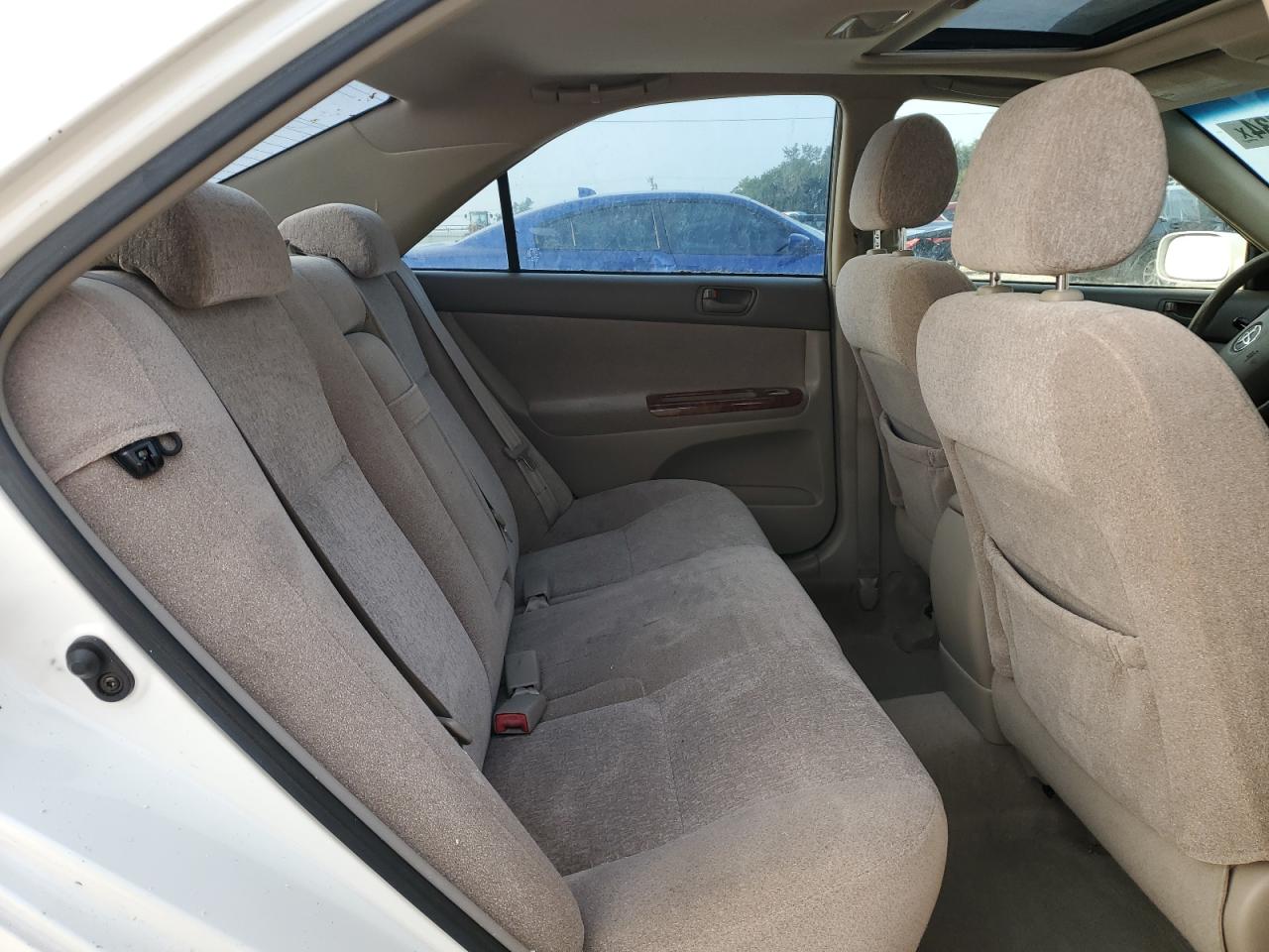 JTDBE32K840262204 2004 Toyota Camry Le