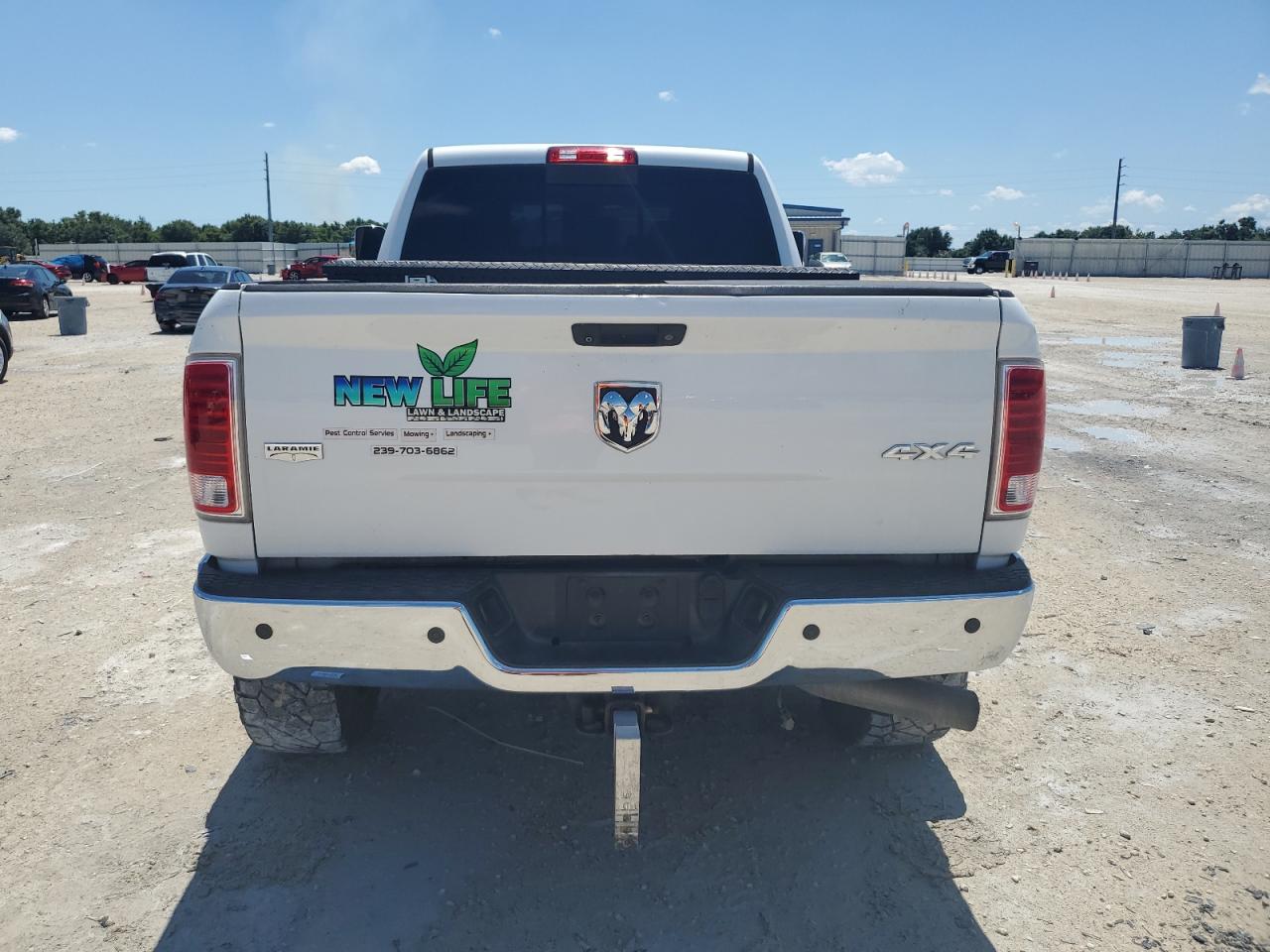 3C6UR5NL0FG663085 2015 Ram 2500 Laramie