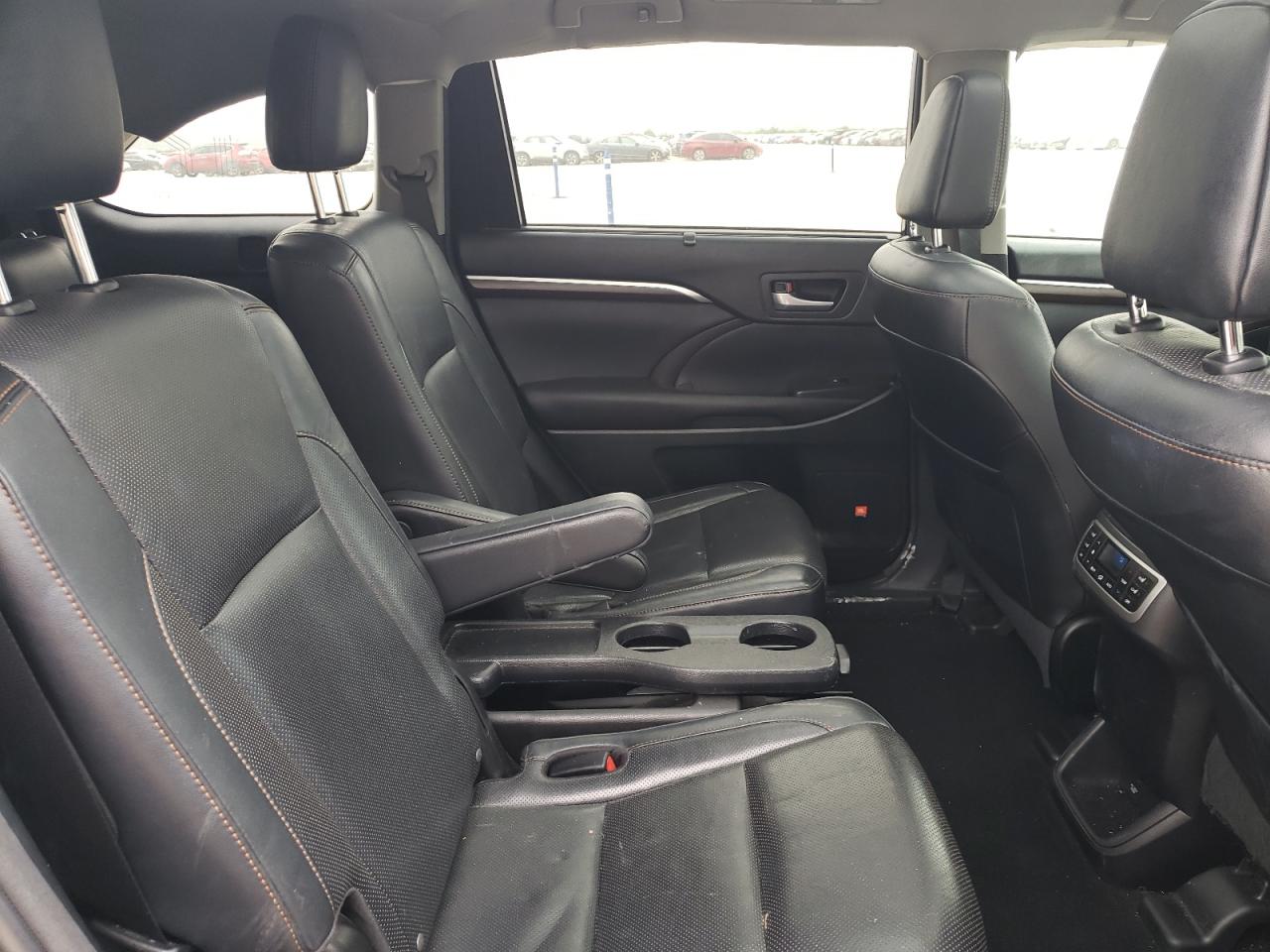 5TDYKRFH5GS184423 2016 Toyota Highlander Limited