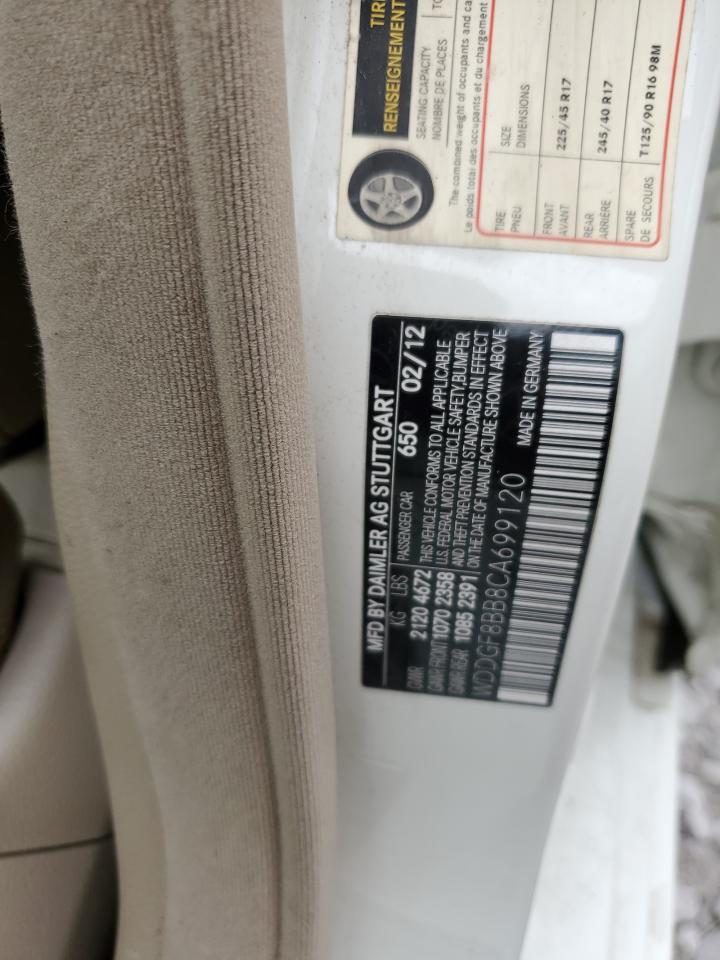 WDDGF8BB8CA699120 2012 Mercedes-Benz C 300 4Matic