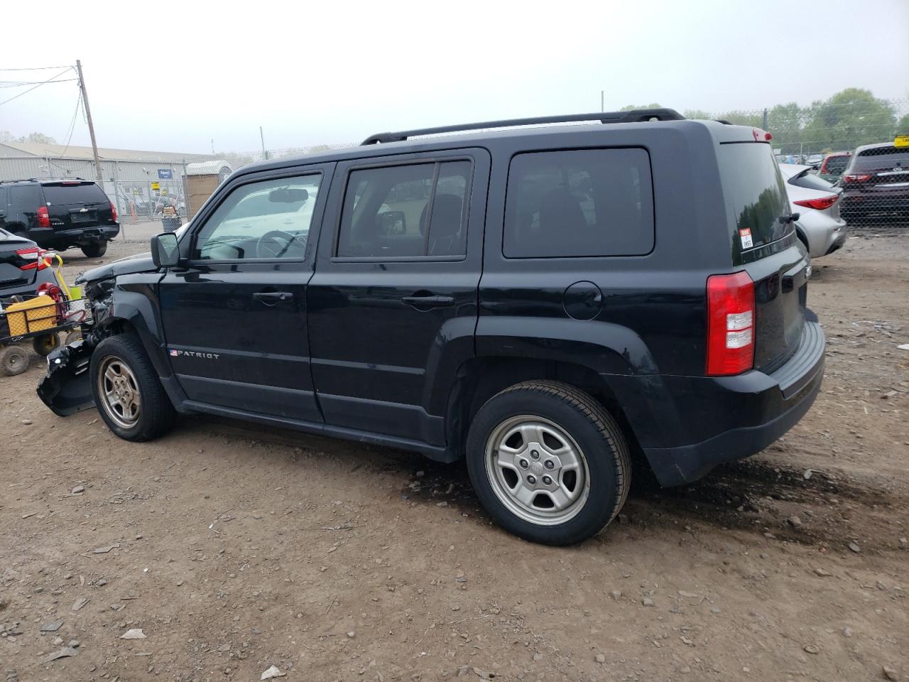 1C4NJPBB1FD318947 2015 Jeep Patriot Sport