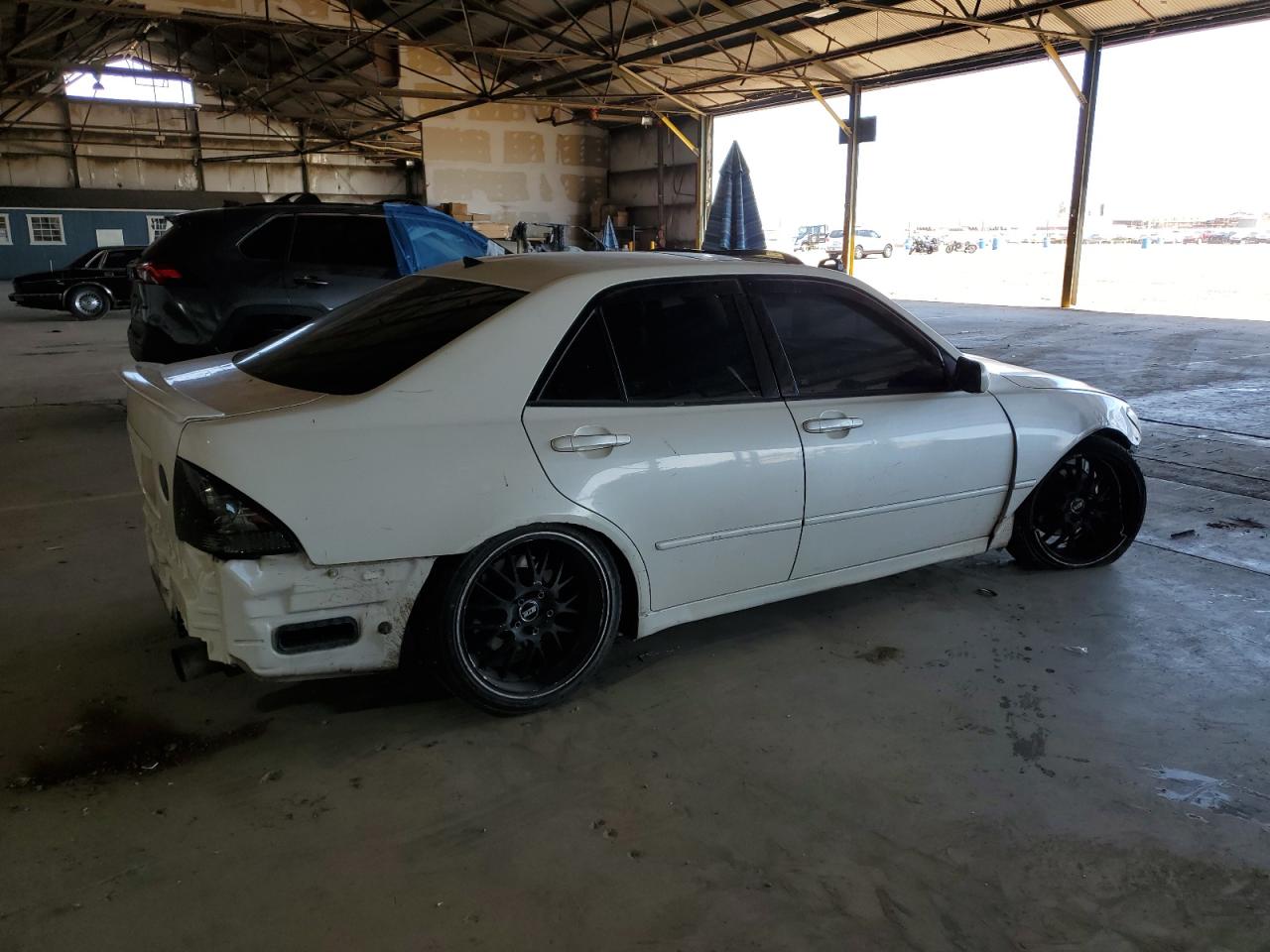 JTHBD182710020318 2001 Lexus Is 300