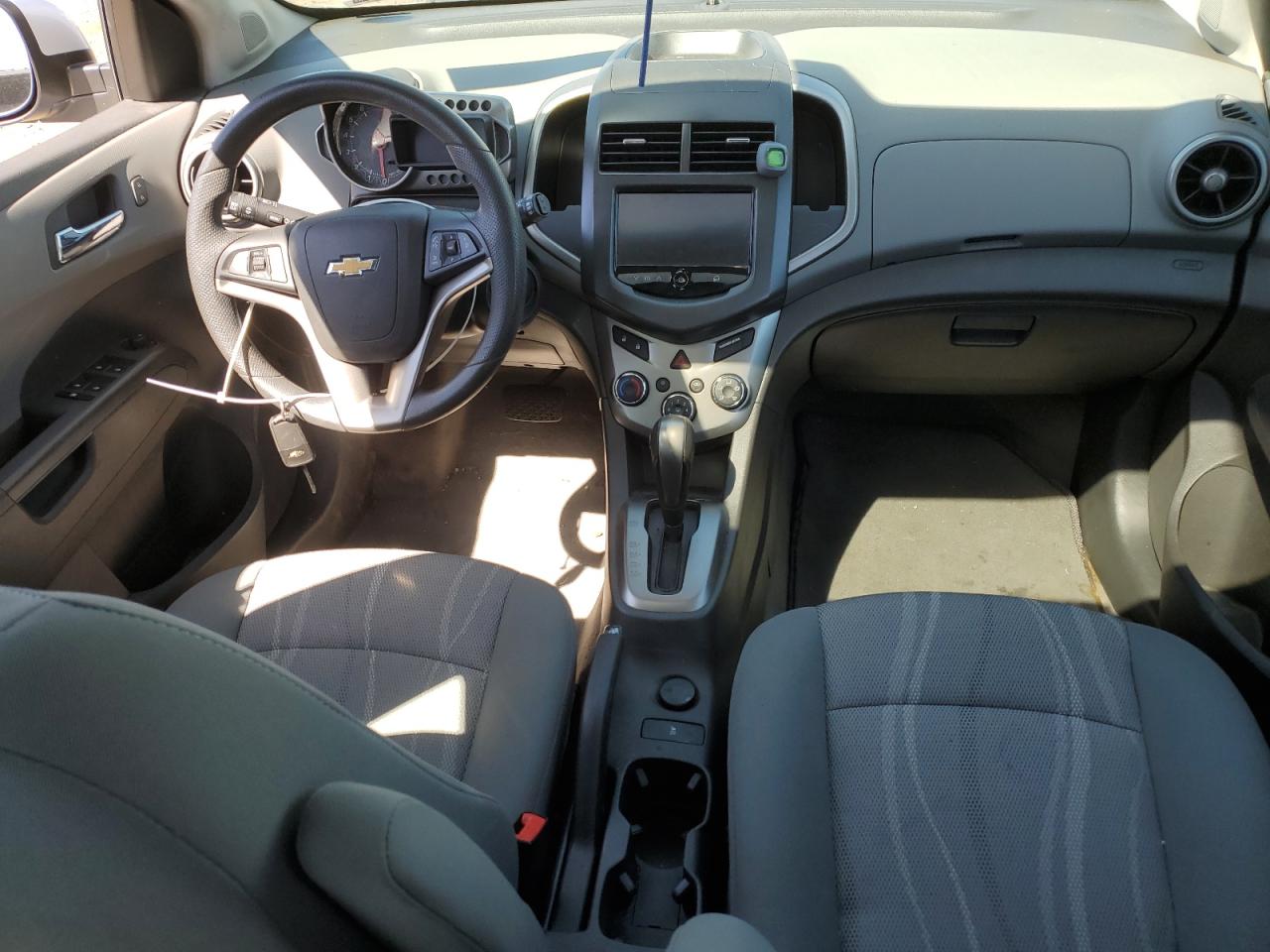 1G1JC6SB1E4145019 2014 Chevrolet Sonic Lt