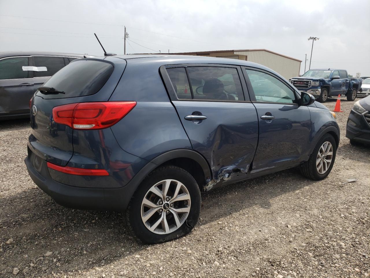 KNDPB3AC9G7814040 2016 Kia Sportage Lx