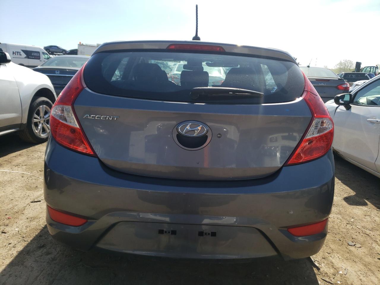 KMHCT5AE0FU228539 2015 Hyundai Accent Gs