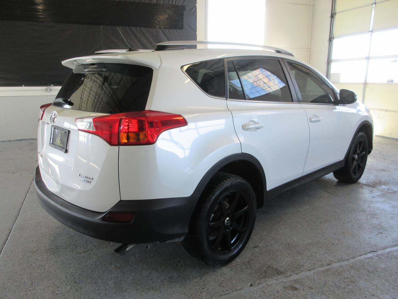 2T3DFREVXEW137510 2014 Toyota Rav4 Limited