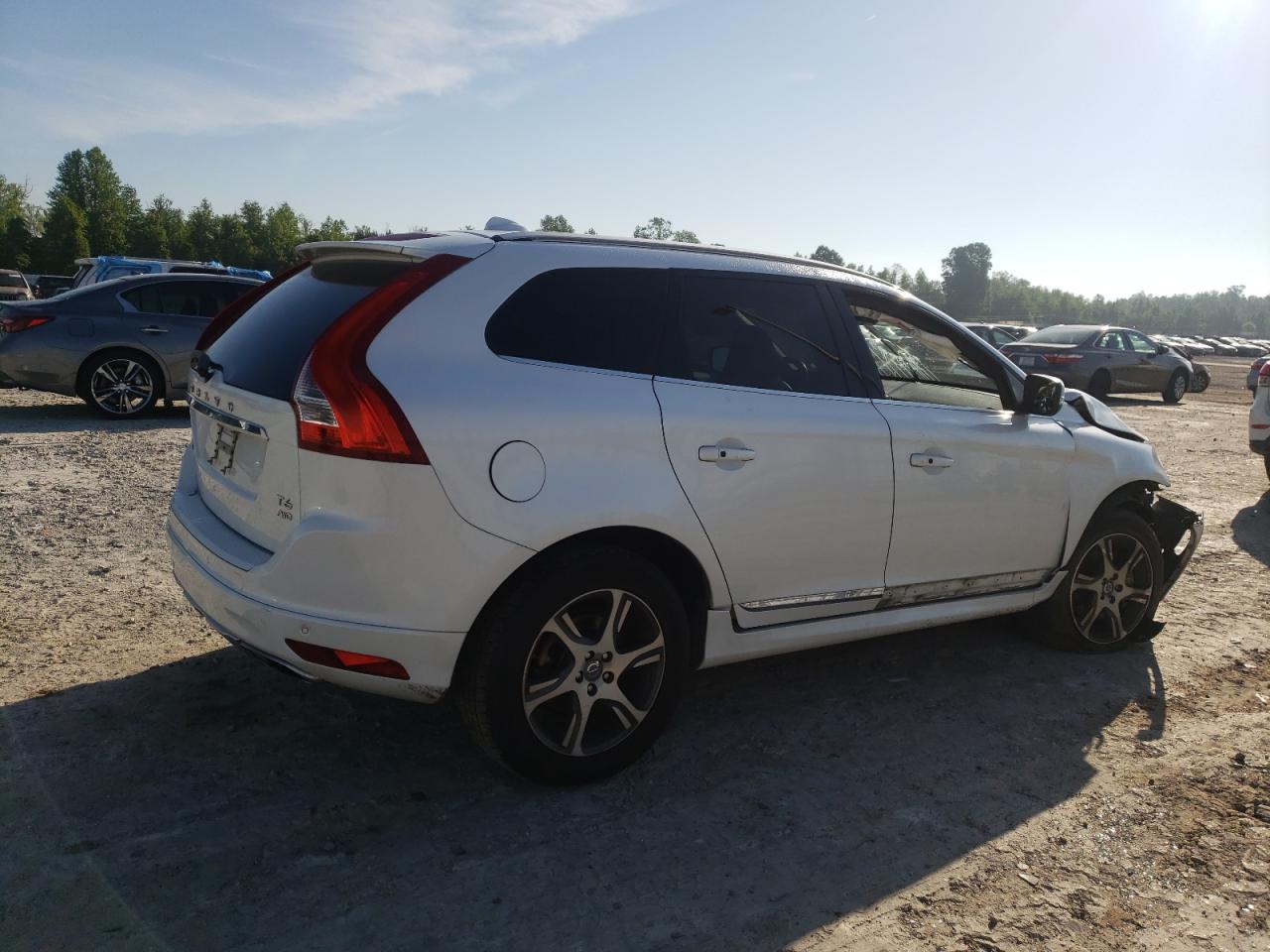 YV4902RK6F2633846 2015 Volvo Xc60 T6 Premier